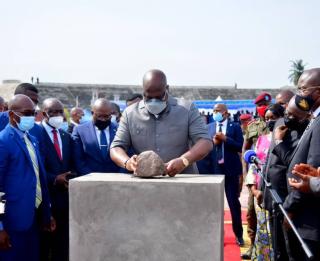  Félix-Antoine Tshisekedi Tshilombo lançant les travaux d'aménagement  et de réhabilitation des infrastructures devant accueillir les IXèmes Jeux de la Francophonie.