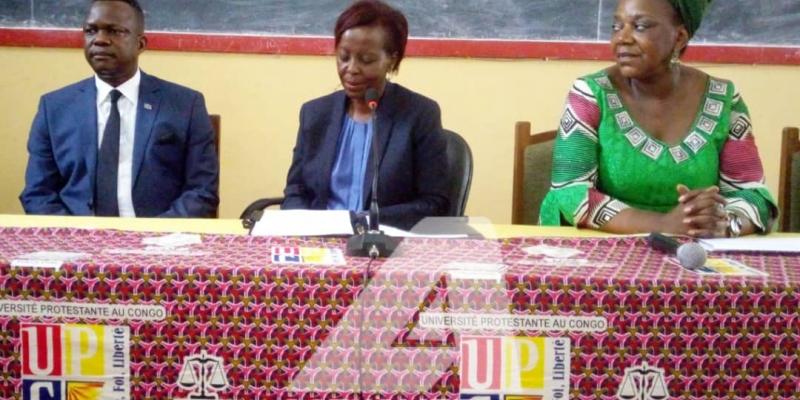 Louise Mushikiwabo lors de son échange avec les étudiants à l'UPC/Ph Japhet Toko
