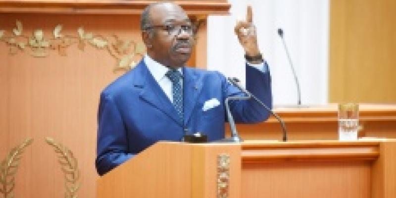 Photo diffusée par la présidence gabonaise le 25 juin 2021 du président Ali Bongo lors de son premier discours devant le Parlement depuis cinq ans