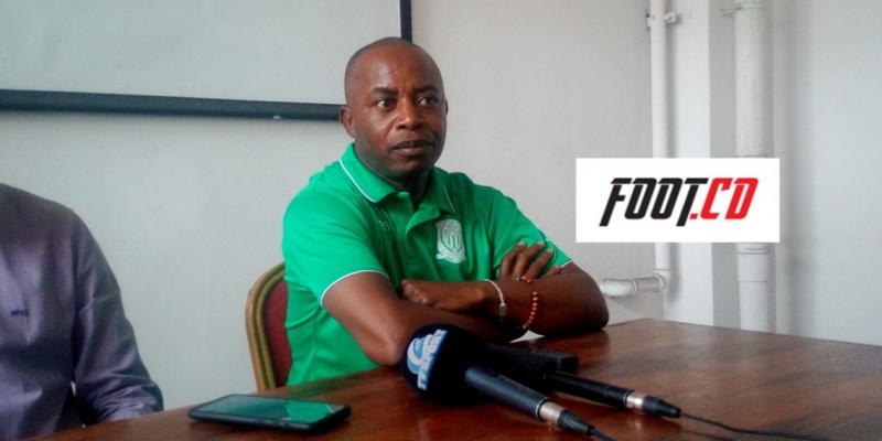 Isaac Ngata, coach du DCMP Isaac Ngata, coach du DCMP